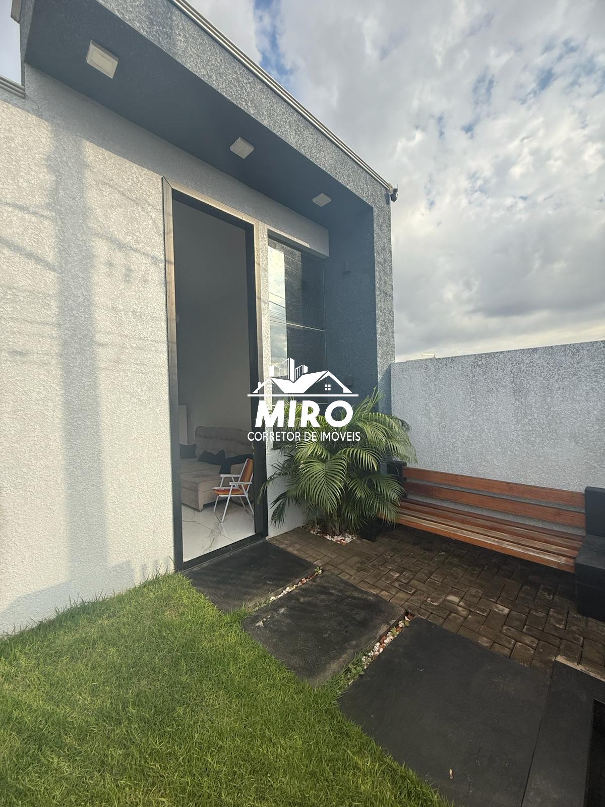 Imagem 3 de Casa de alto padrão à venda em Missal, PR